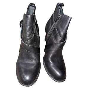 Born Shola Women Black Ankle Boot Stacked Block High Heel Shoes Booties , Sz 7.5
